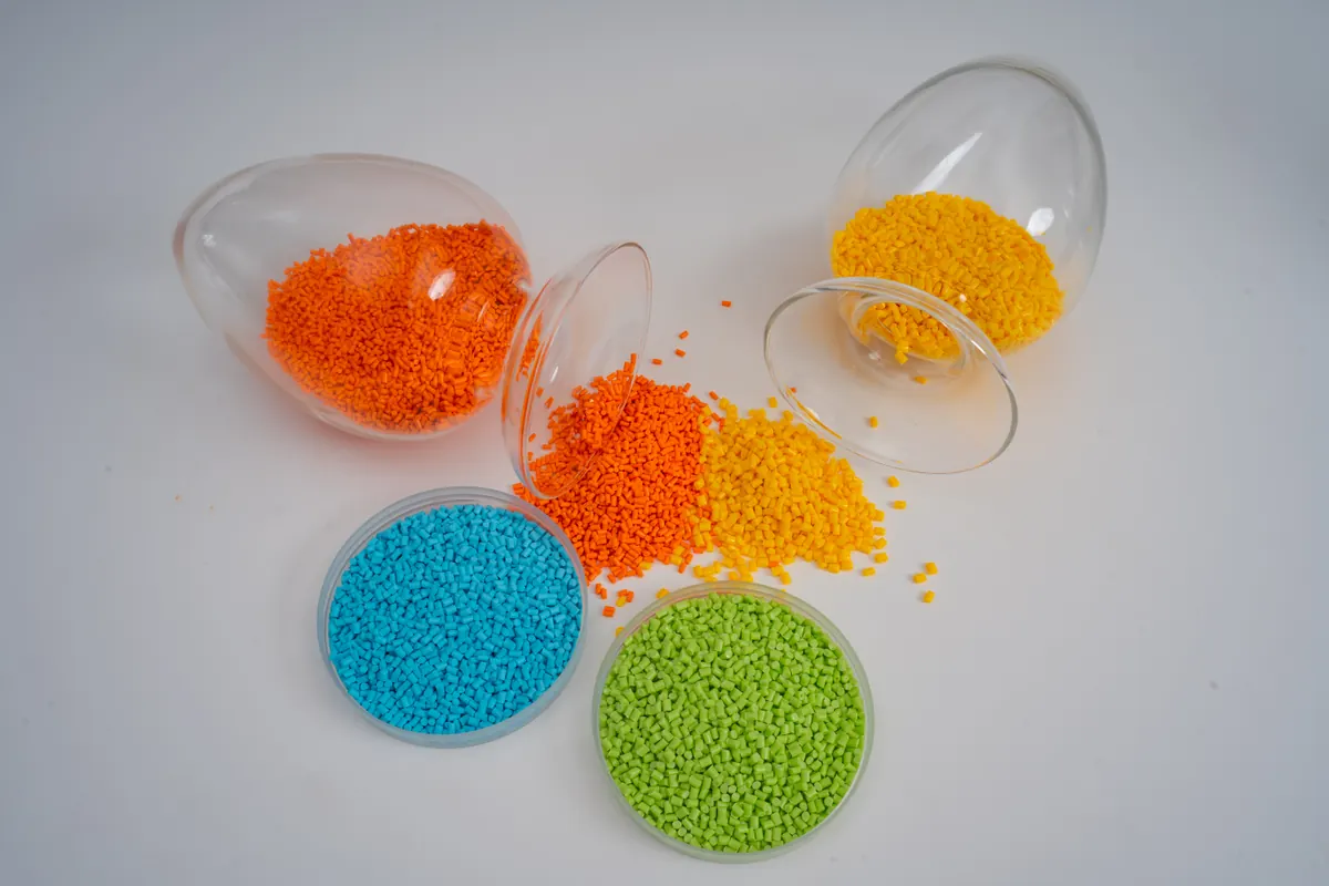 Plastic color masterbatch pellets for industrial production